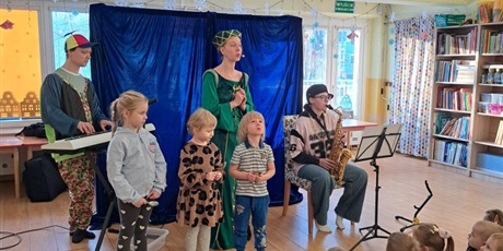 Powiększ grafikę: audycja-muzyczna-art2you-sklep-z-dzwiekami-670630.jpg