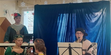 Powiększ grafikę: audycja-muzyczna-art2you-sklep-z-dzwiekami-670631.jpg