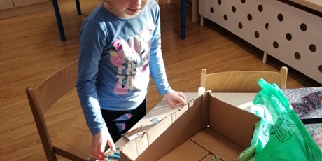 Powiększ grafikę: dni-bez-zabawek-w-grupie-niebieskiej-661704.jpg