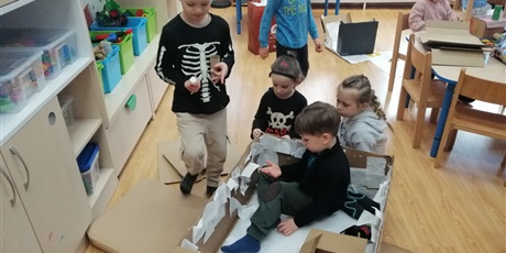 Powiększ grafikę: dni-bez-zabawek-w-grupie-niebieskiej-661706.jpg