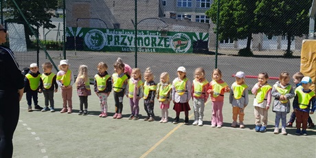 Powiększ grafikę: dzien-dziecka-na-sportowo-620544.jpg