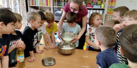 Powiększ grafikę: dzien-gofra-685043.jpg