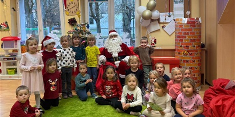 Powiększ grafikę: mikolaj-u-przedszkolakow-664690.jpg