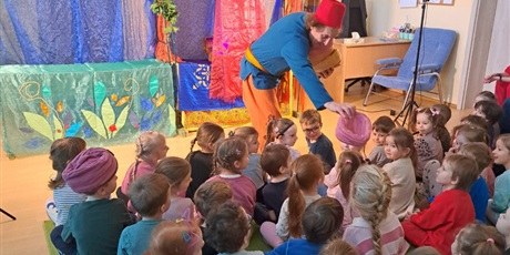 Powiększ grafikę: teatr-qfer-basn-1001-nocy-677048.jpg