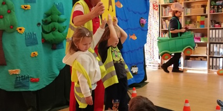 Powiększ grafikę: teatrzyk-drogowy-zawrot-glowy-653915.jpg