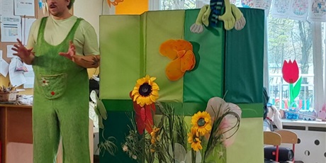 Powiększ grafikę: teatrzyk-zajaczek-baczek-610979.jpg