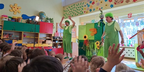 Powiększ grafikę: teatrzyk-zajaczek-baczek-610982.jpg