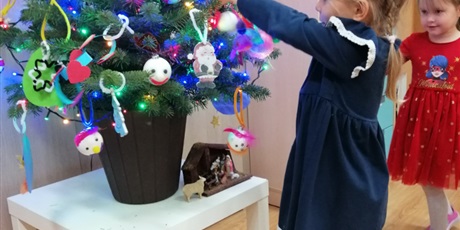 Powiększ grafikę: warsztaty-swiateczne-z-rodzicami-664676.jpg