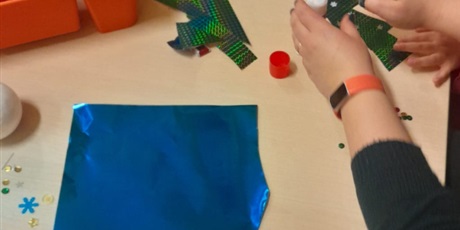 Powiększ grafikę: warsztaty-swiateczne-z-rodzicami-664680.jpg